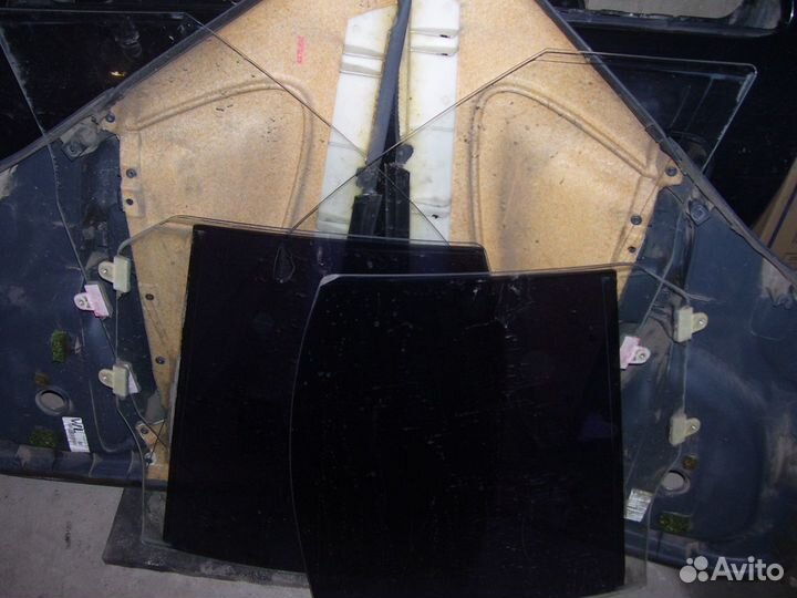 Ниссан альмера классик Стекло двери