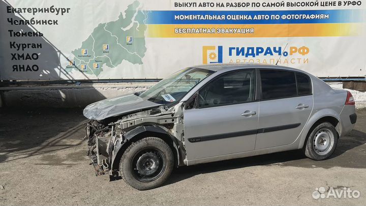 Замок двери передней правой Renault Megane 2 82000