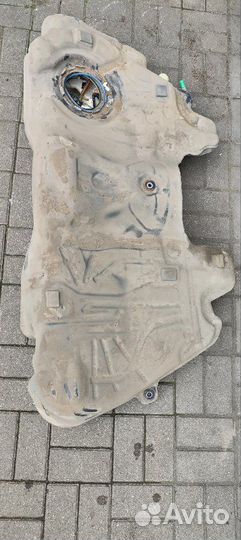 Топливный бак Bmw 7 F02 N63 2010