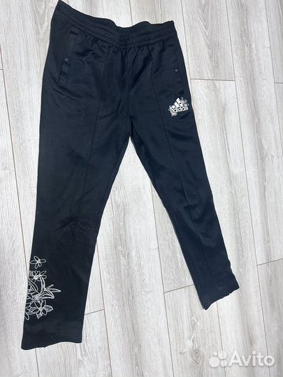 Спортивные штаны adidas