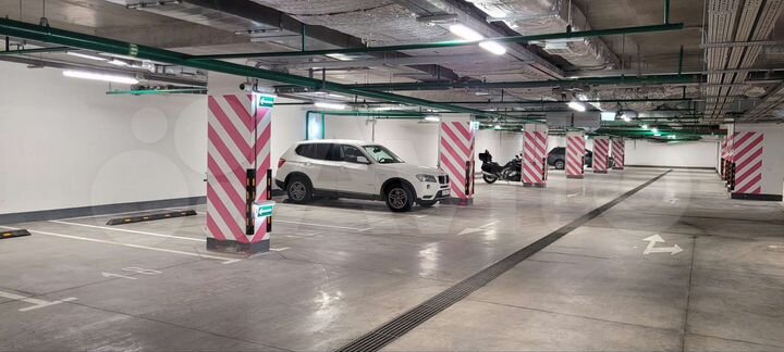 Машиноместо, 13 м²