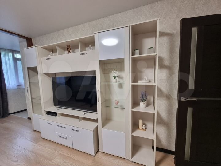 2-к. квартира, 65 м², 2/14 эт.