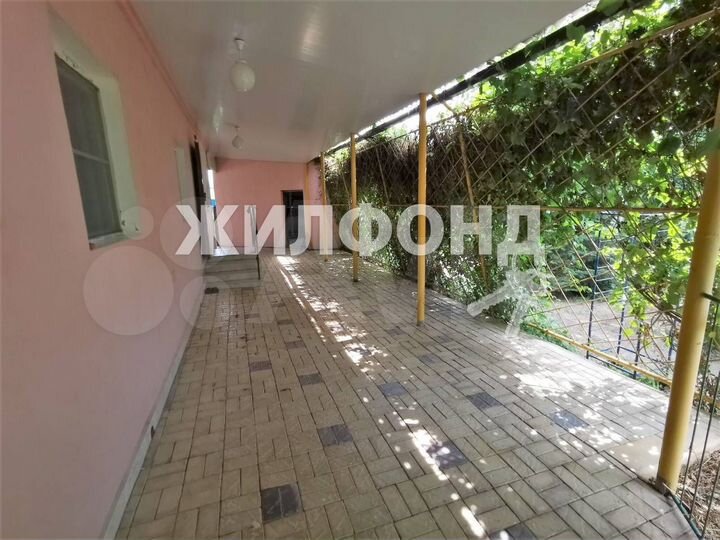 Коттедж 262 м² на участке 10 сот.