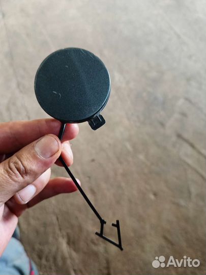 Заглушка буксировочного крюка Touareg