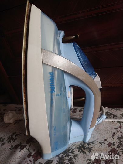 Утюг Philips GC3320