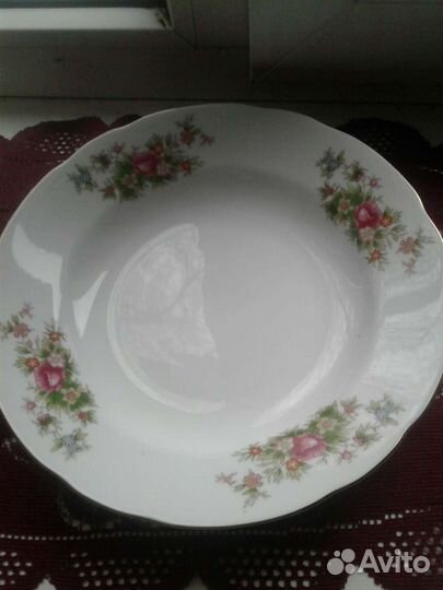 Тарелки глубокие СССР: япония,мелкие Болгария