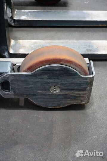 Штабелер (ричтрак) Jungheinrich ETV 318, 2015