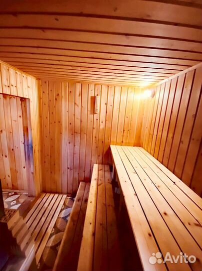 Баня на берегу залива