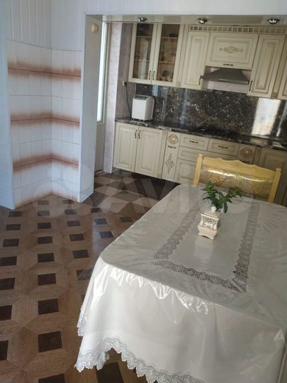 Дом 400 м² на участке 10 сот.