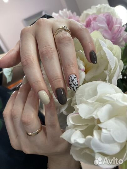 Мастер маникюра/оформление бровей