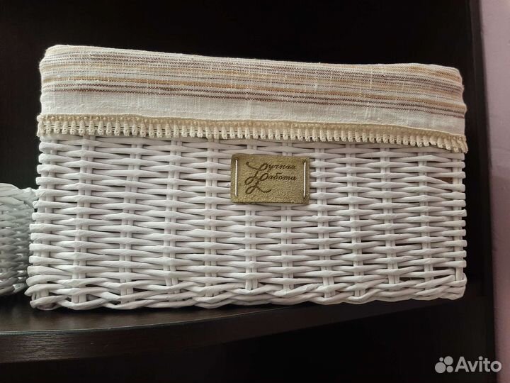 Корзина плетеная из бумажной лозы