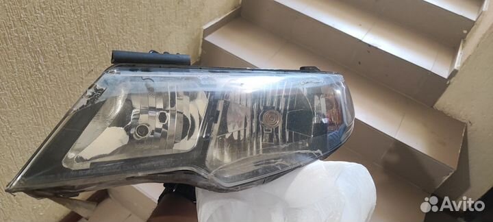Фара на kia cerato 2