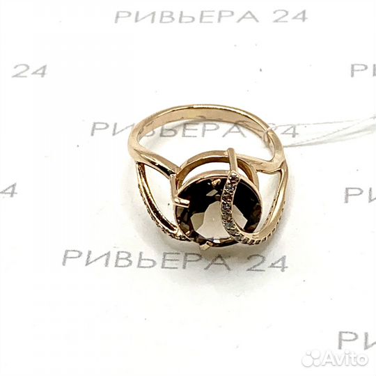 Золотое кольцо с раухтопазом 585 пробы 3.86 грамм р17