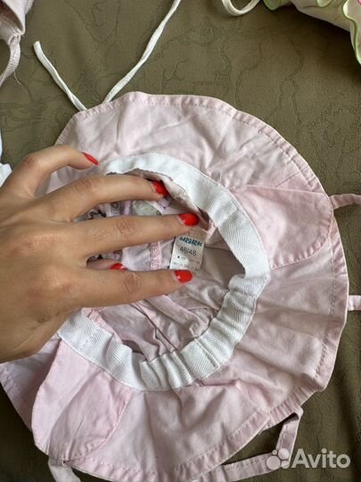 Шапочки, панамки на девочку