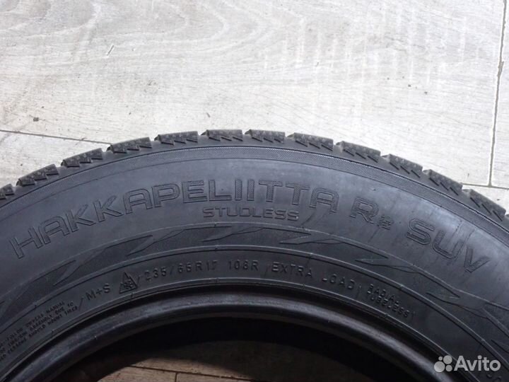 Nokian Tyres Hakkapeliitta R2 SUV 235/65 R17 108R