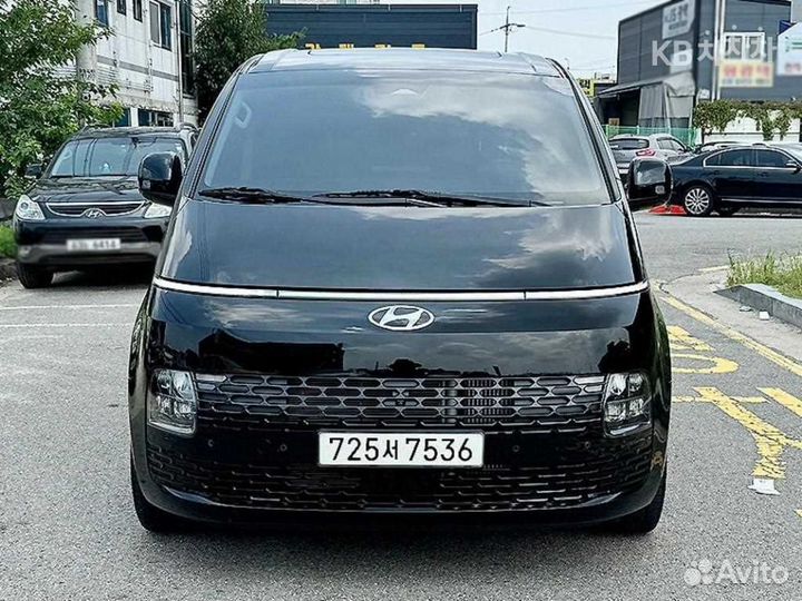 Hyundai Staria 2.2 AT, 2022, 10 668 км