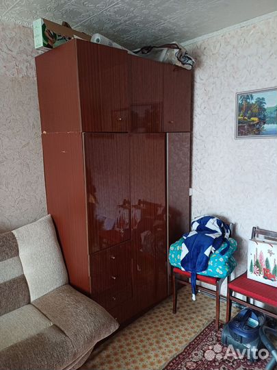 Книжный шкаф сервант