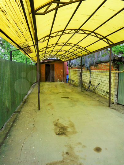 Дом 265,4 м² на участке 2 сот.