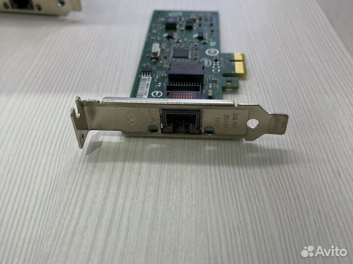 Сетевая карта Intel 893647