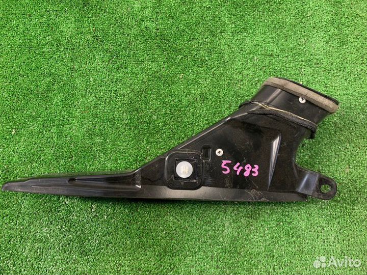 Воздуховод высоковольтной батареи Toyota Crown