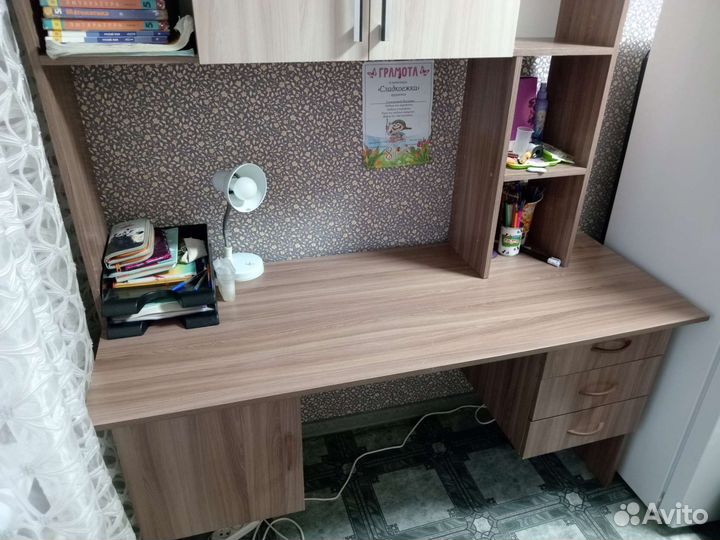 Письменный стол