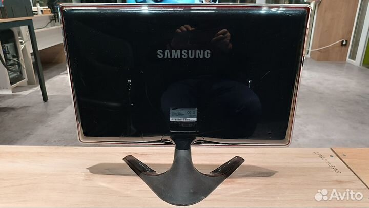 Монитор Samsung LCD 23