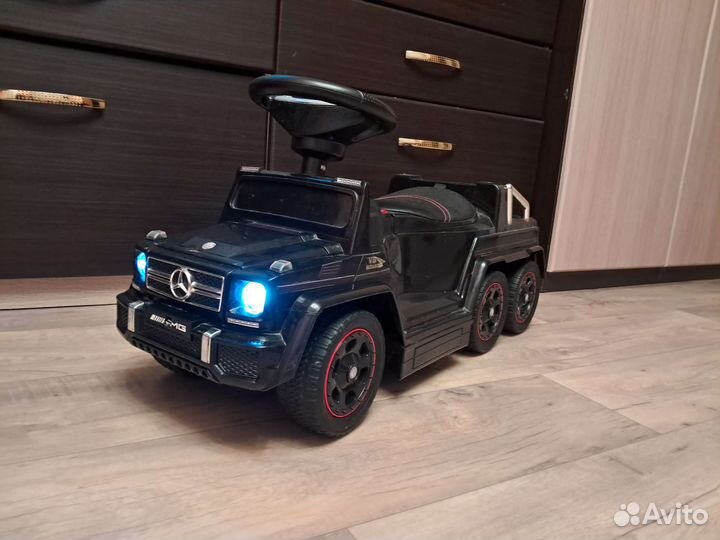 Детский автомобиль на аккумуляторе бу