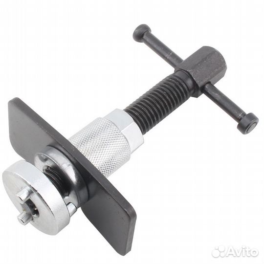 Приспособление для возврата тормозных цилиндров