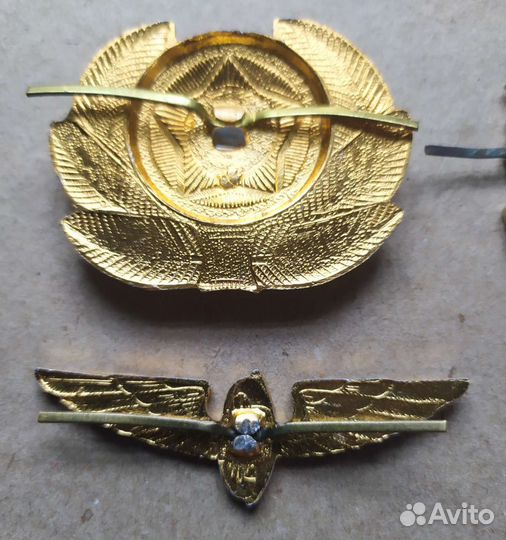 Кокарды разные