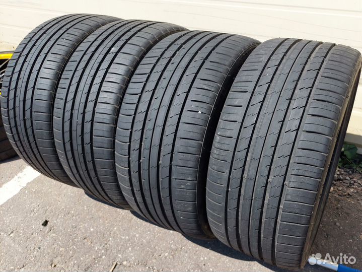 Tracmax X-Privilo RS01+ 245/35 R21 96L