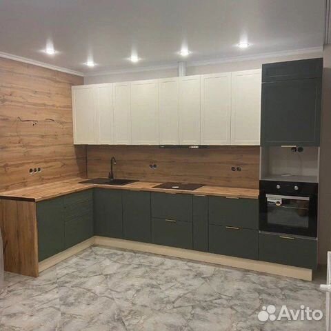 Кухня зеленая матовая