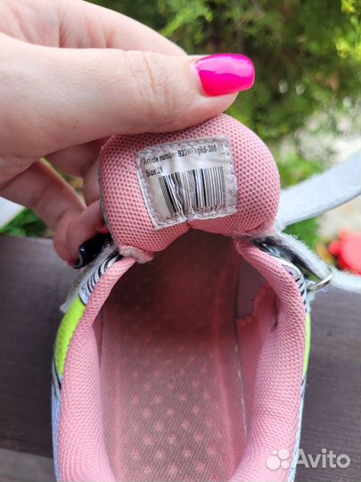 Кроссовки для девочки 28 размер