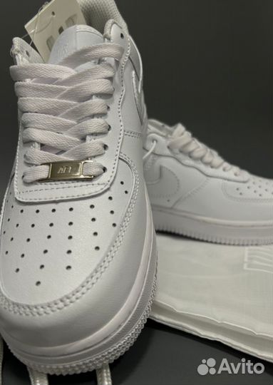 Кроссовки Nike AIR force 1 белые