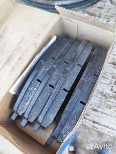 Тормозные колодки Mitsubishi Lanser/Outlander