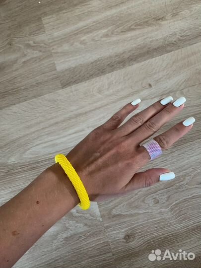 Браслет из бисера