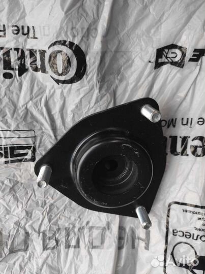 Опора амортизатора Mn101372-R1