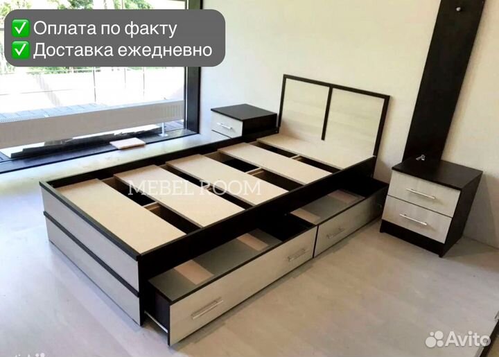 Кровать