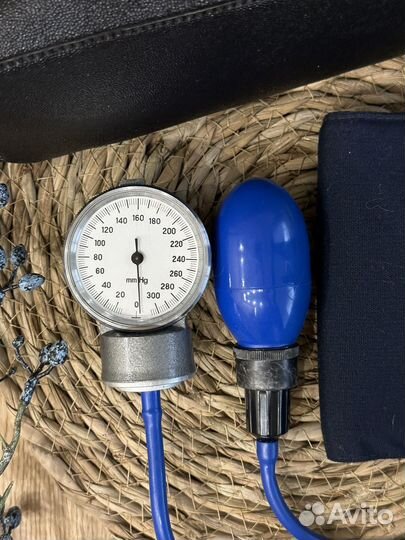 Тонометр СССР механический реквизит
