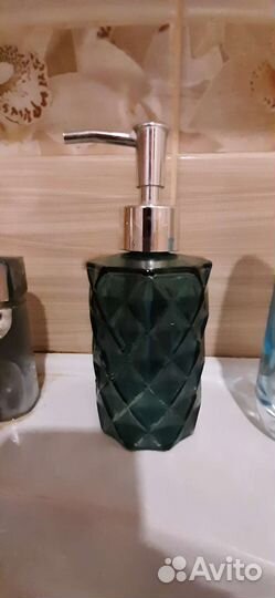 Дозатор для жидкого мыла H&M