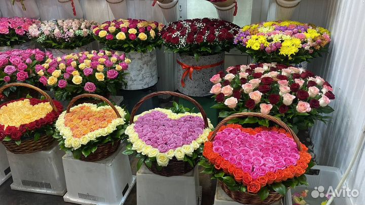 Доставка цветов / Коробка из цветов