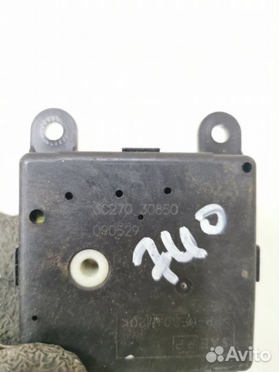 Моторчик заслонки отопителя Nissan Almera Classic