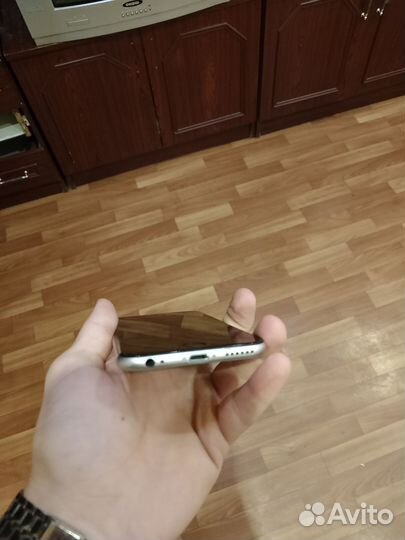 iPhone 6S, 128 ГБ
