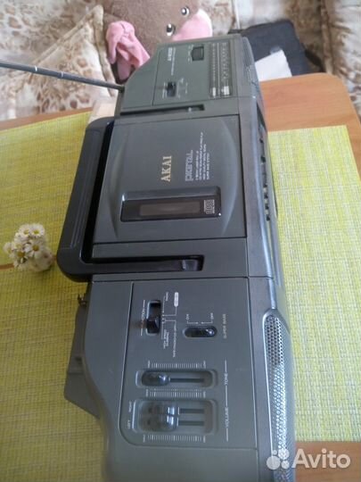 Магнитола akai AJ-W311CD