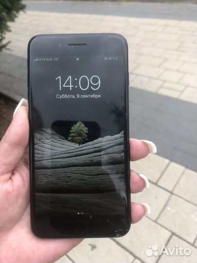 Телефон iPhone 7 plus