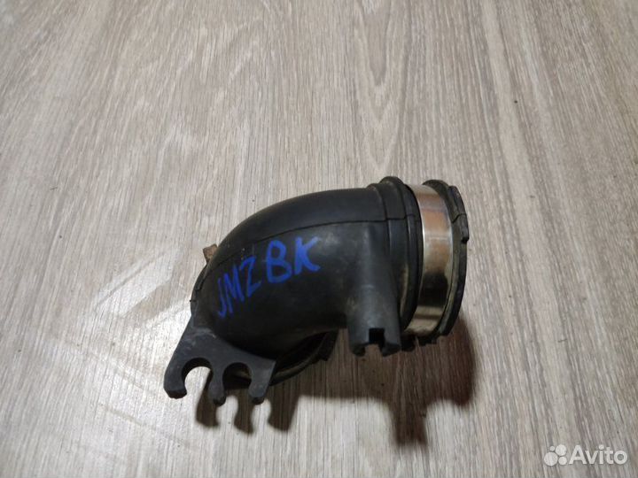 Патрубок воздушного фильтра Mazda 3 Bk хэтчбек