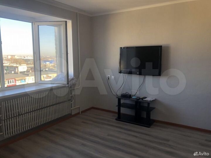 2-к. квартира, 50 м², 8/9 эт.