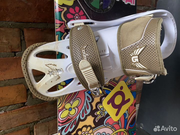 Комплект: сноуборд, крепления, ботинки