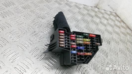 Блок предохранителей skoda octavia A5 (6BN06M101)