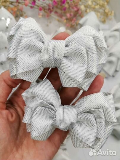 Белые бантики