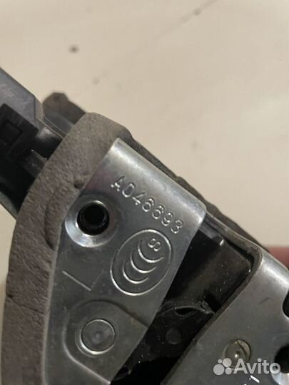 Замок двери Toyota Camry v40